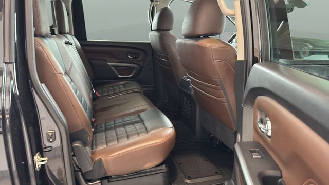 Used 2018 Nissan Titan Platinum Reserve image 9