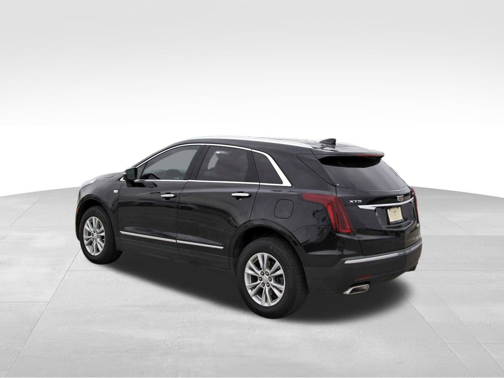 Used 2022 Cadillac XT5 Luxury image 3
