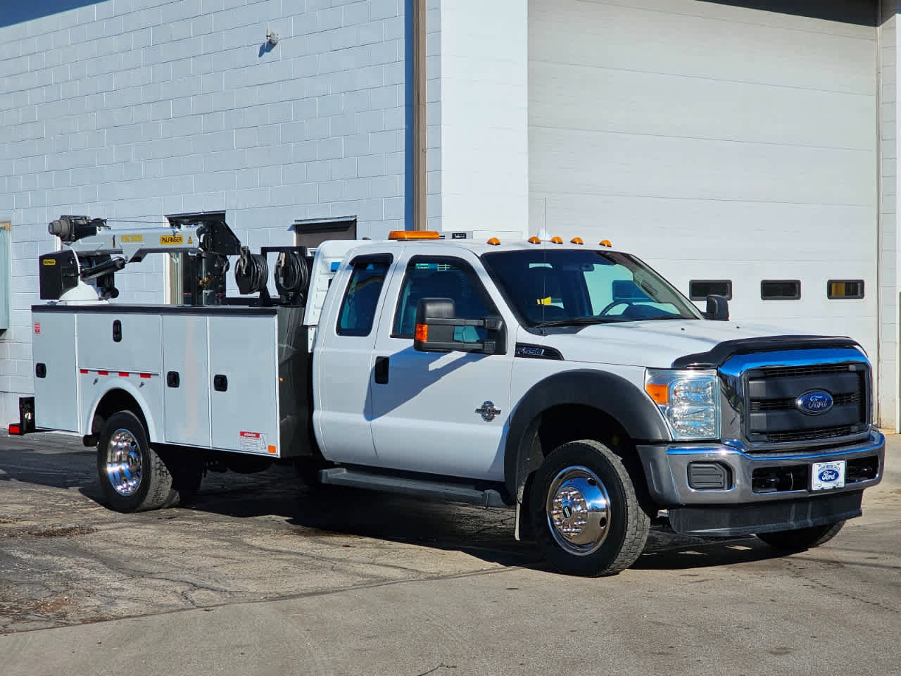 Used 2015 Ford F550 4x4 SuperCab Super Duty image 2