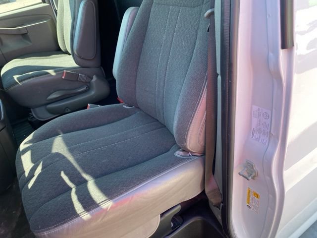 Used 2024 Chevrolet Express 2500 w/ Driver Convenience Package image 15