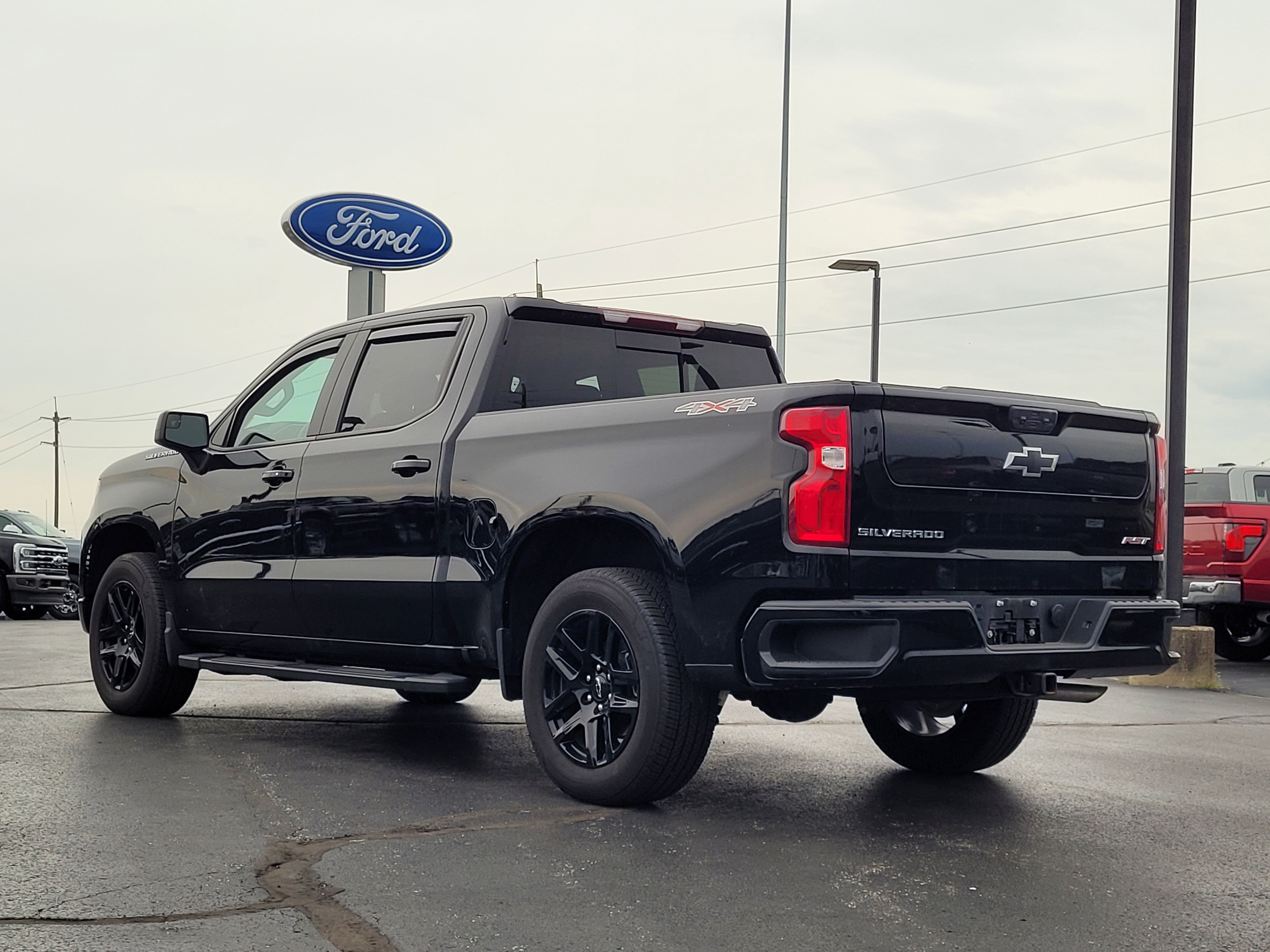Used 2025 Chevrolet Silverado 1500 RST w/ Convenience Package II AWD/4WD image 6