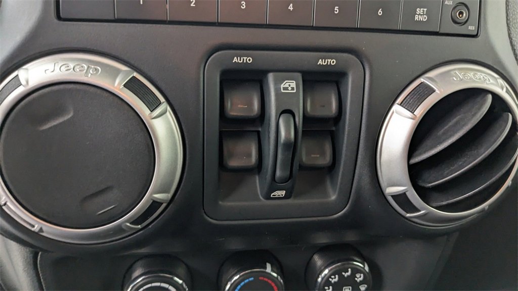 Used 2012 Jeep Wrangler Unlimited Sahara w/ Dual Top Group image 23