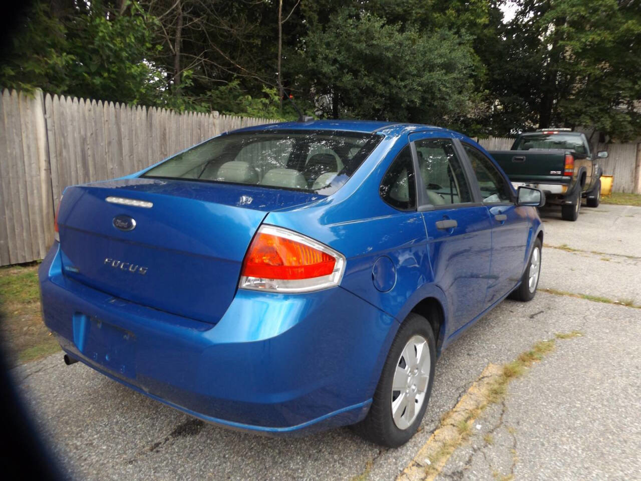 Used 2010 Ford Focus S image 5