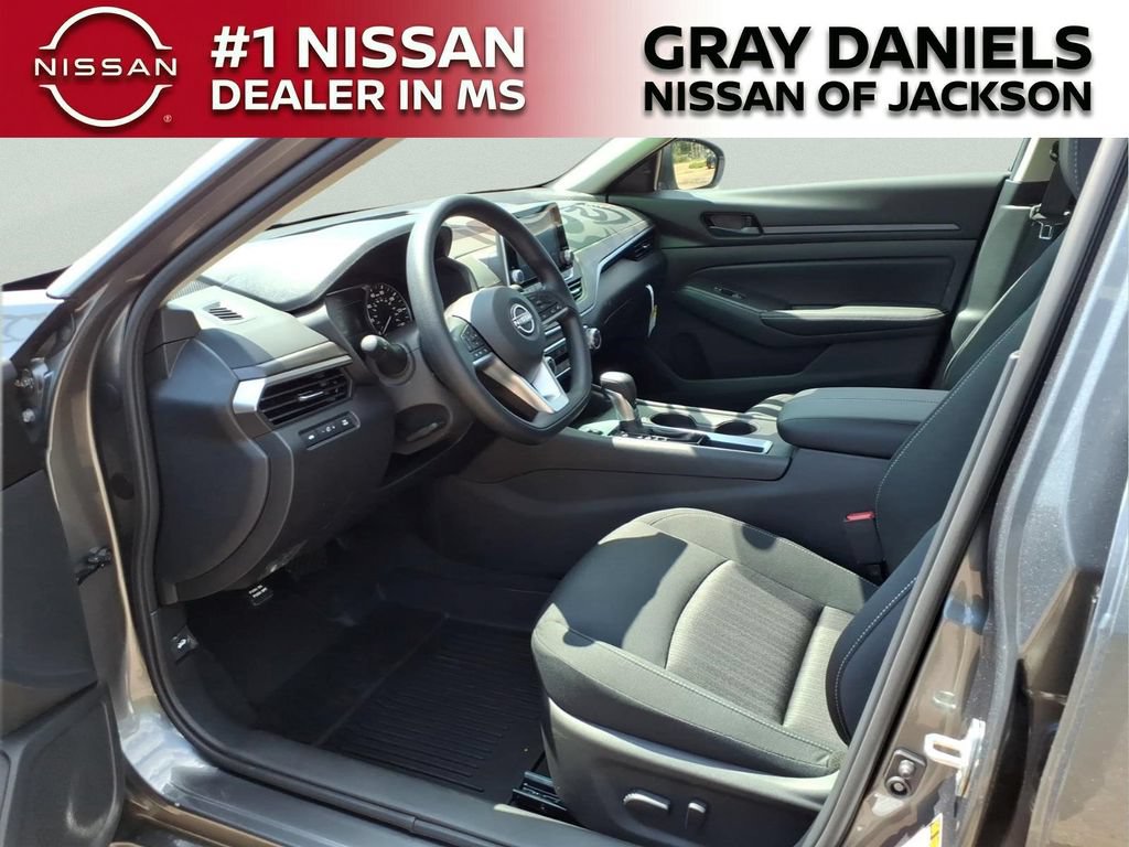 New 2026 Nissan Altima 2.5 SV FWD image 24