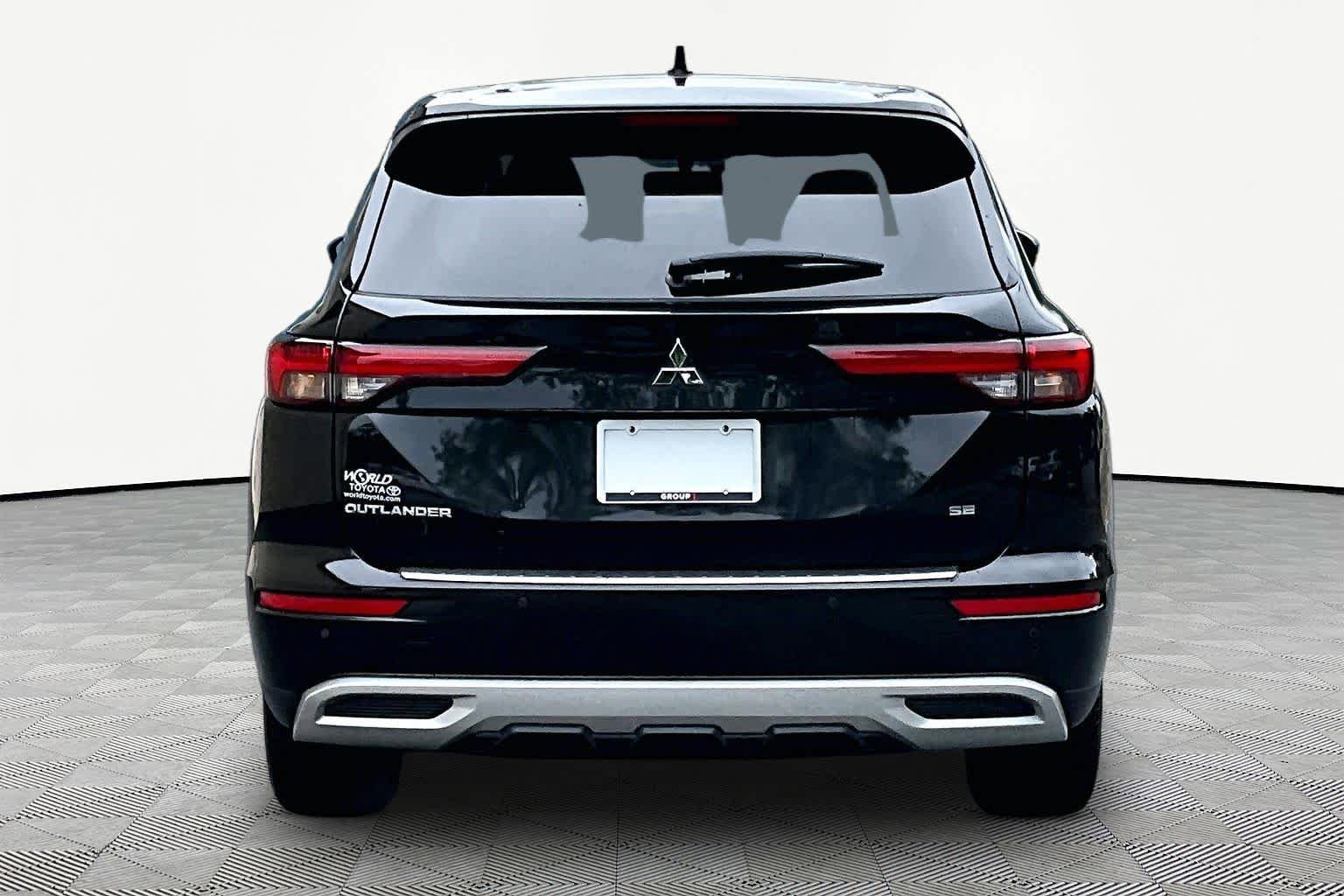 Used 2022 Mitsubishi Outlander SE FWD image 5