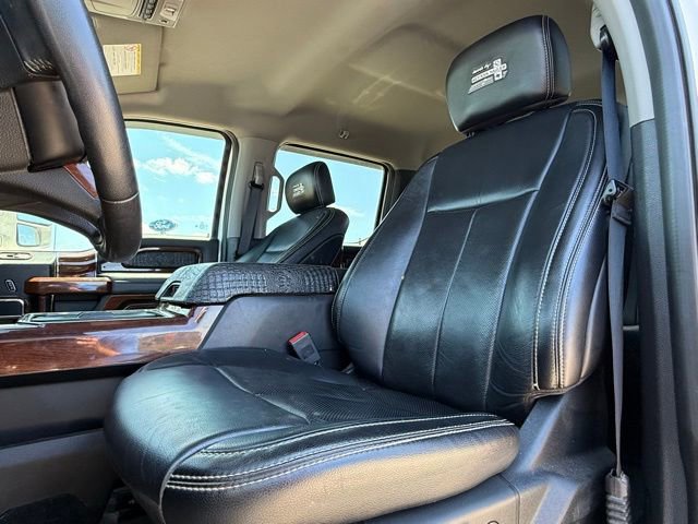 Used 2020 Ford F450 Lariat w/ Lariat Ultimate Package AWD/4WD image 17