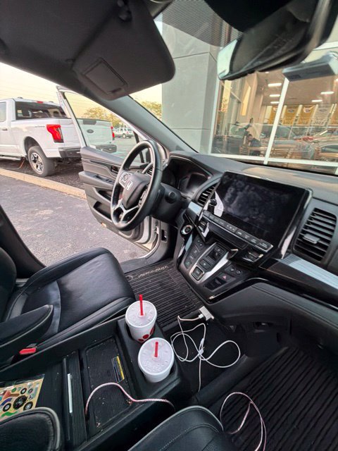 Used 2024 Honda Odyssey Elite image 16