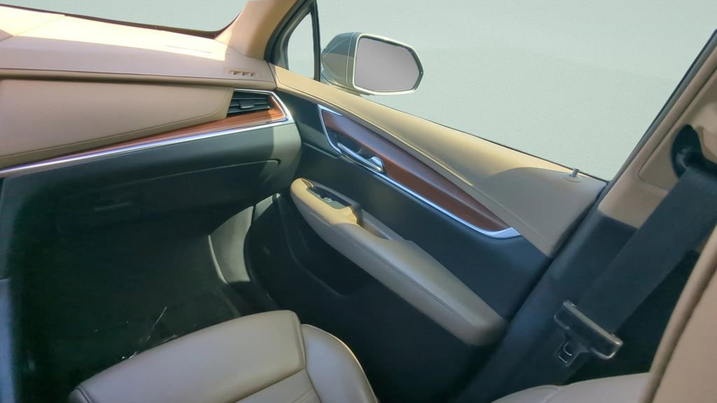 Used 2019 Cadillac XT5 Platinum image 14