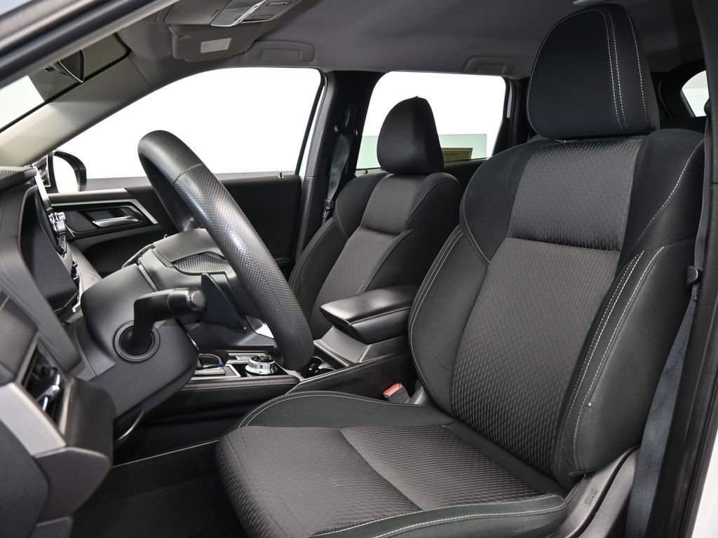 Used 2022 Mitsubishi Outlander ES image 10