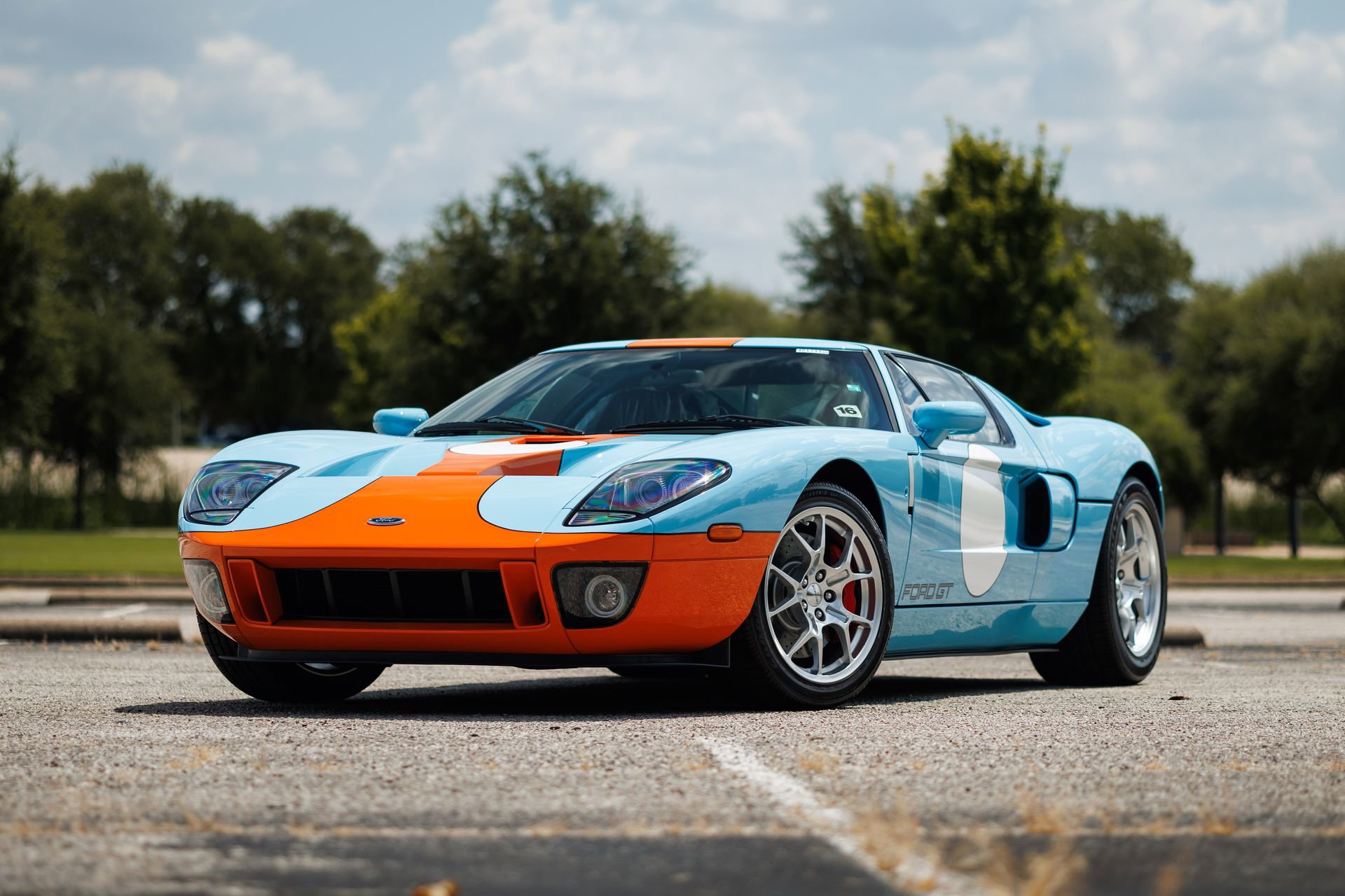 Used 2006 Ford GT image 5