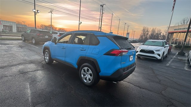 Used 2019 Toyota RAV4 LE image 7