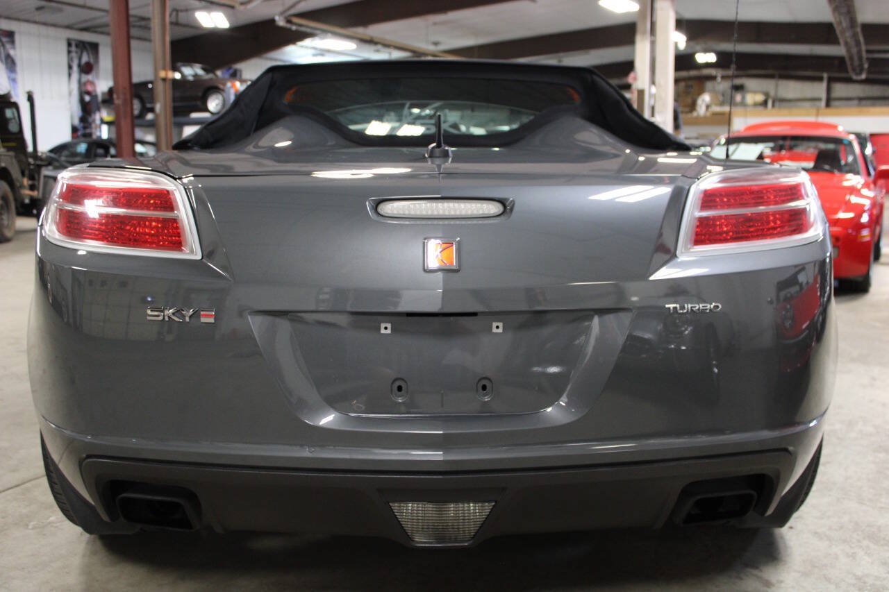 Used 2009 Saturn Sky Red Line RWD image 5