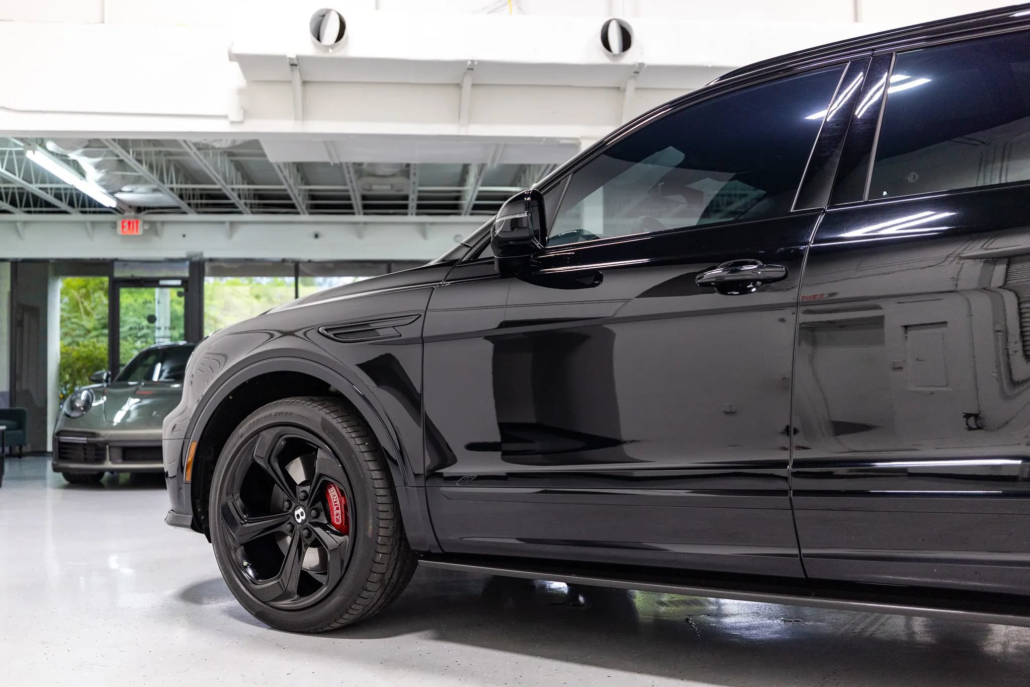 Used 2022 Bentley Bentayga AWD/4WD image 11