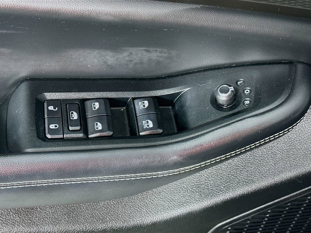 Certified 2023 Jeep Grand Cherokee L Laredo image 26