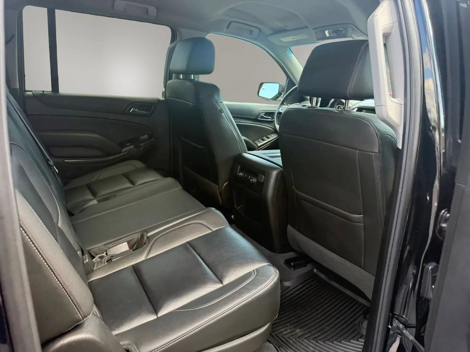 Used 2019 Chevrolet Suburban LT AWD/4WD image 42