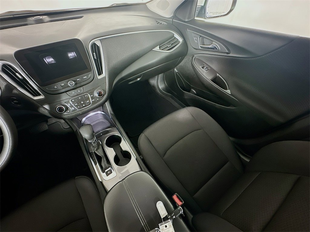 Used 2023 Chevrolet Malibu LT image 11