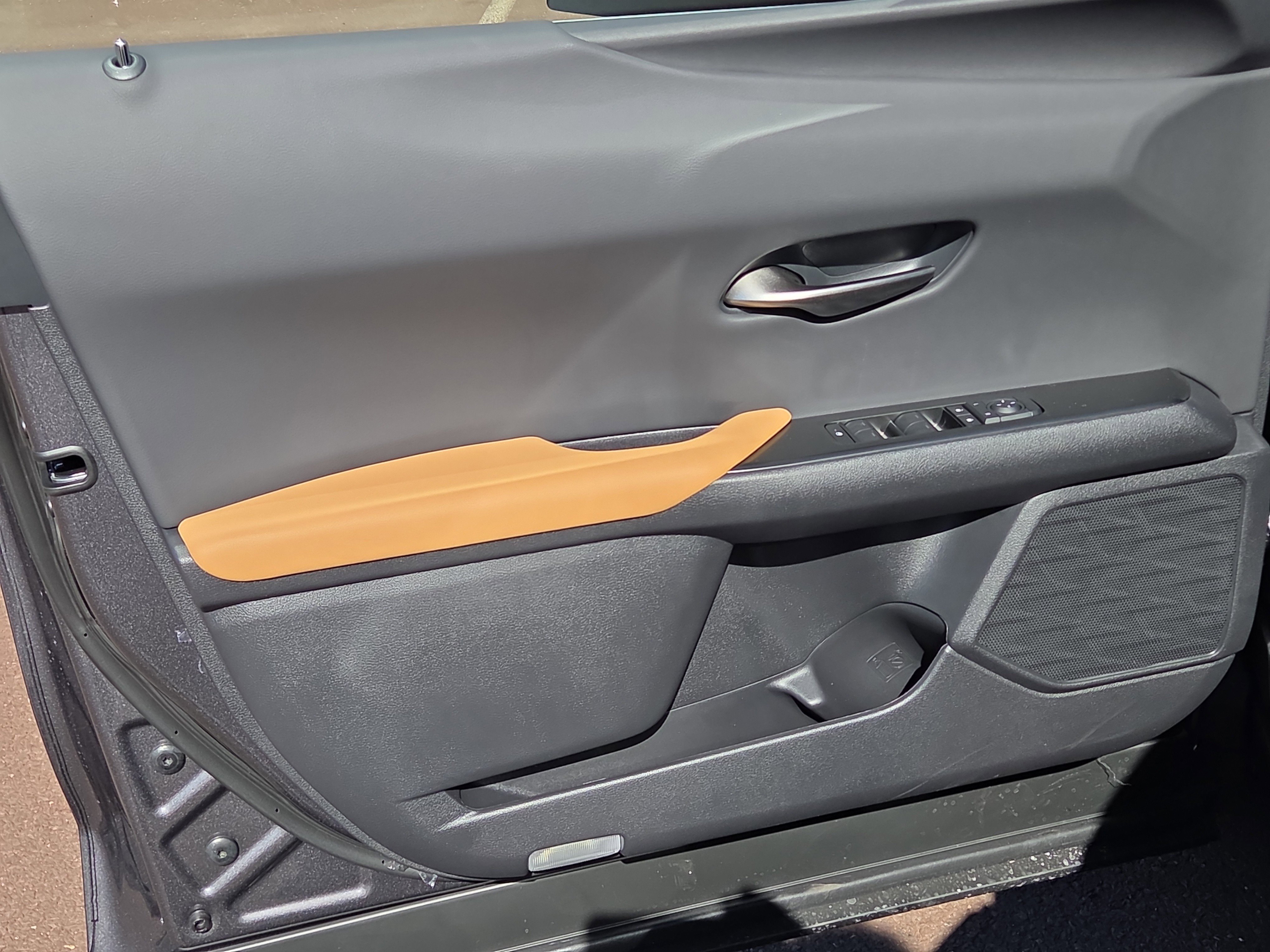 New 2026 Lexus UX 300h AWD image 7