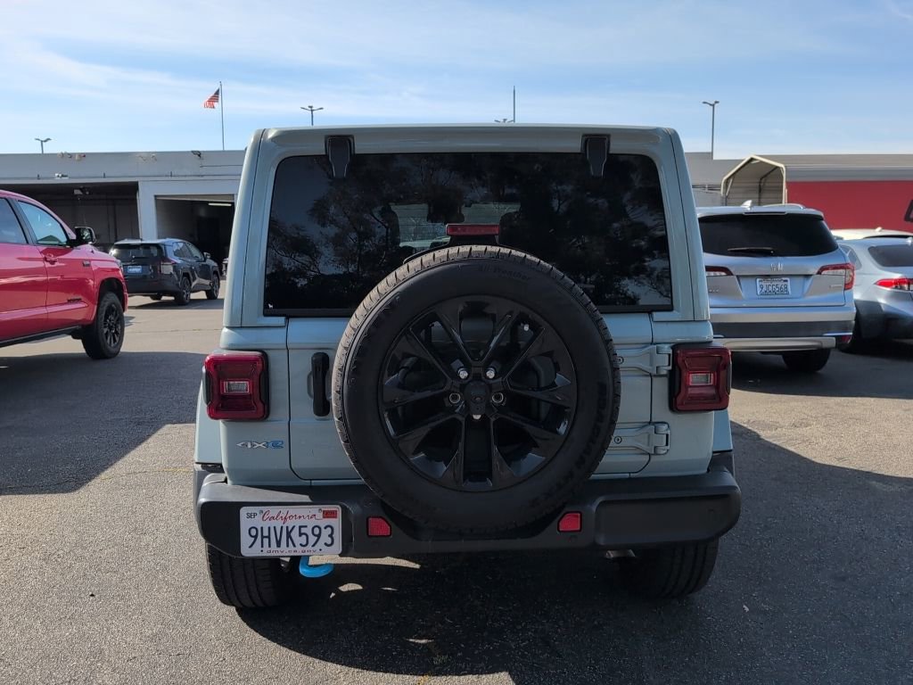 Used 2024 Jeep Wrangler Unlimited Sahara w/ Safety Group image 4