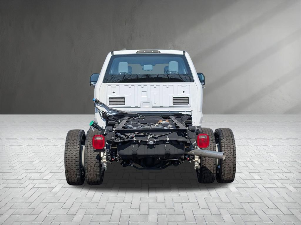 New 2025 Ford F550 4x4 Crew Cab Super Duty image 6