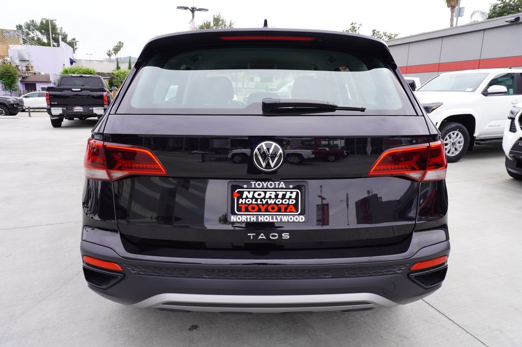 Used 2023 Volkswagen Taos S image 6