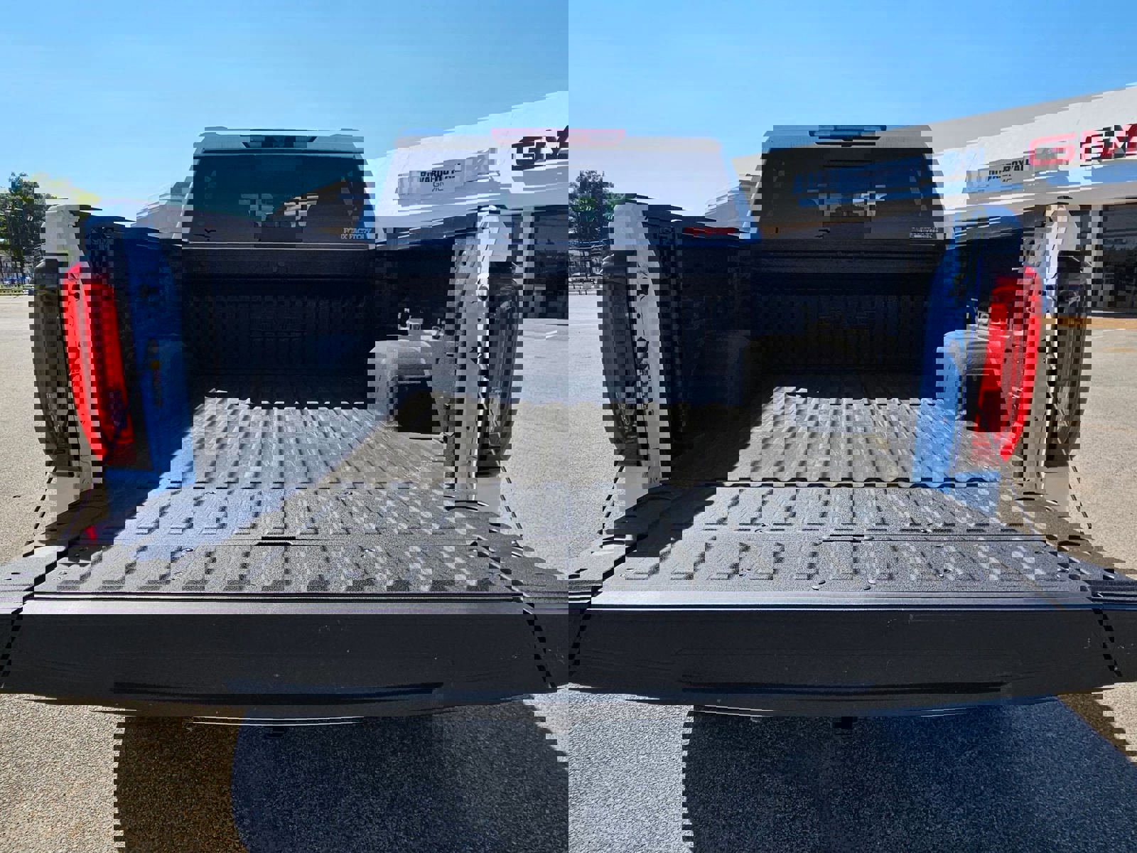 New 2025 GMC Sierra 1500 AT4 w/ AT4 Premium Package image 4