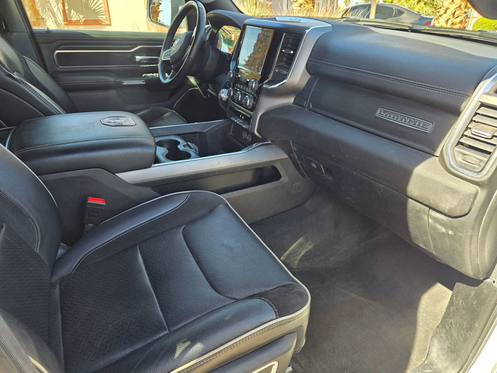 Used 2024 RAM 1500 Laramie AWD/4WD image 12