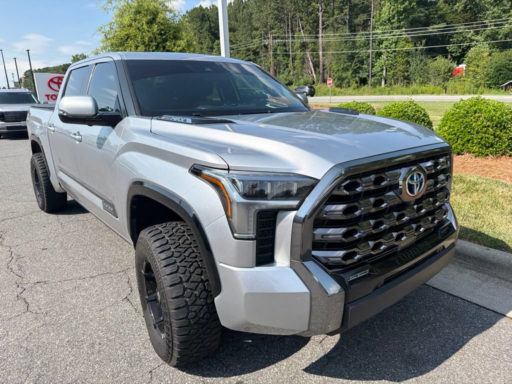 Used 2024 Toyota Tundra Platinum AWD/4WD image 5