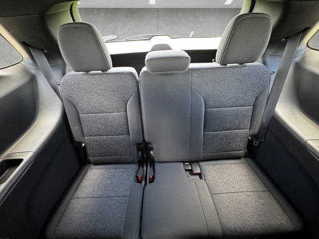 Used 2026 Chevrolet Traverse LT w/ Driver Confidence Package FWD image 22