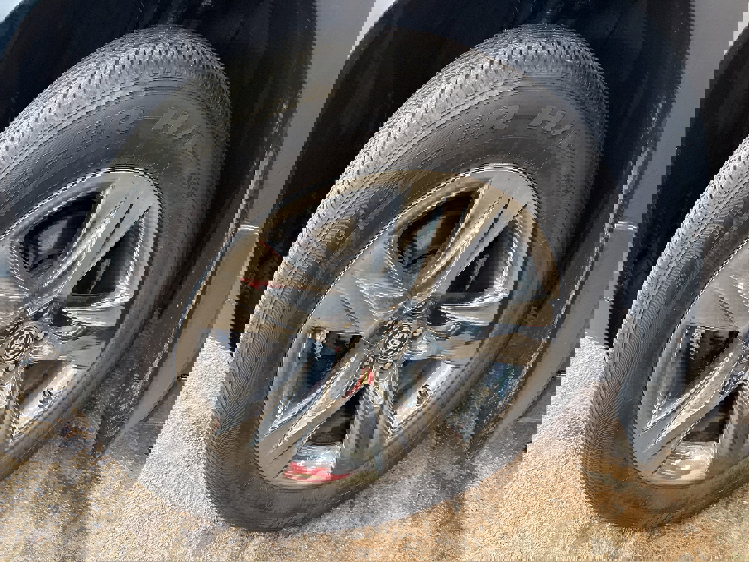 Used 2019 Toyota Highlander Limited Platinum image 4