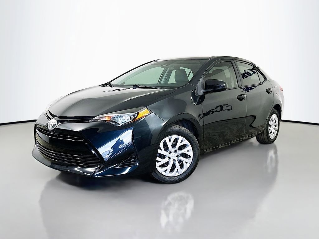 Used 2019 Toyota Corolla LE FWD image 3