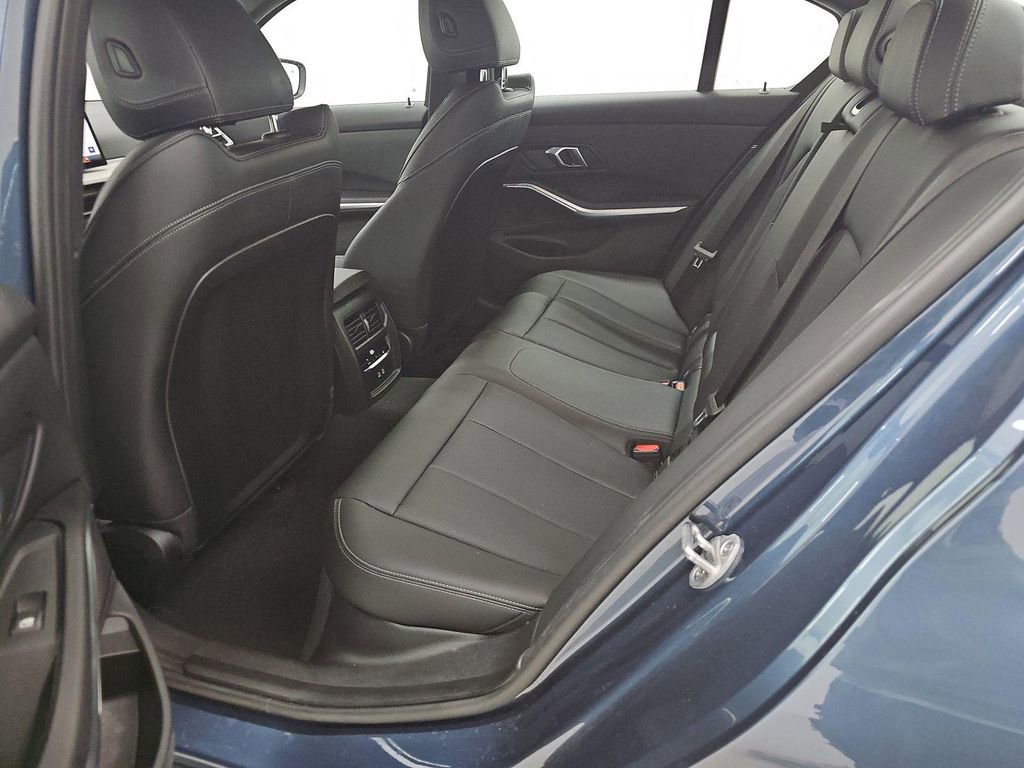 Certified 2025 BMW 330i xDrive Sedan image 6