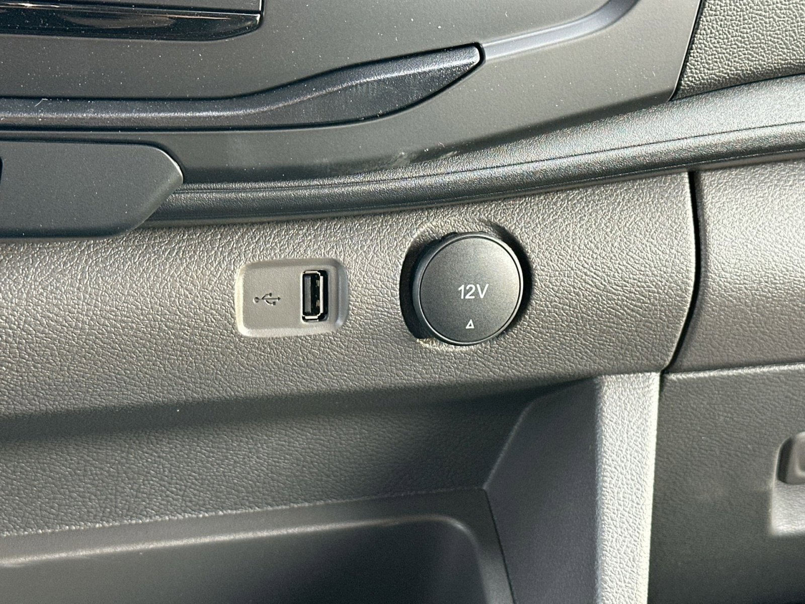 New 2026 Ford Transit 250 Base w/ Load Area Protection Package image 28