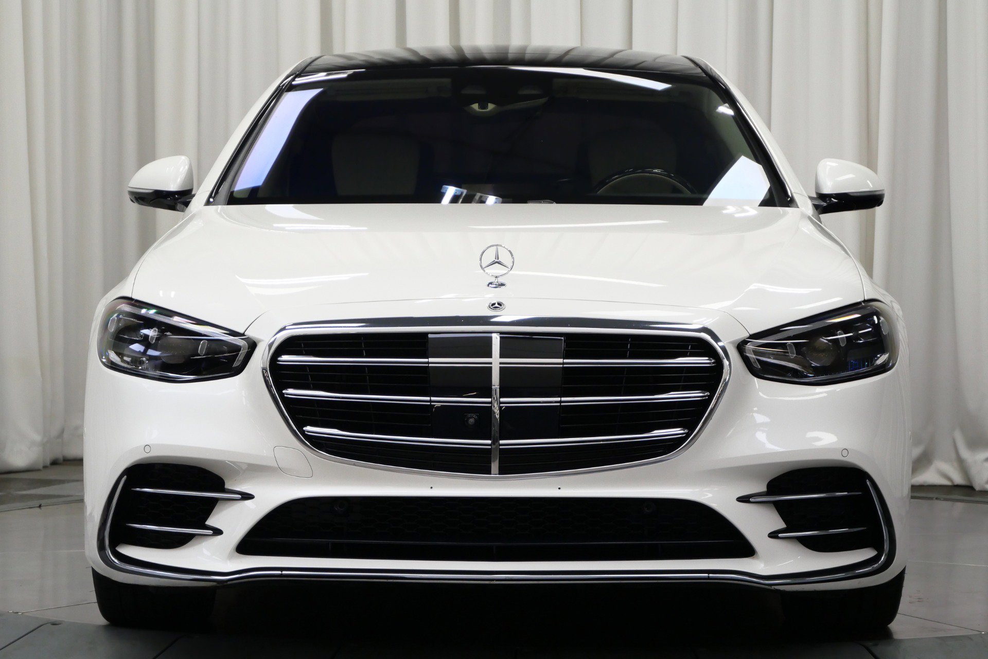 Used 2021 Mercedes-Benz S 580 4MATIC Sedan image 4