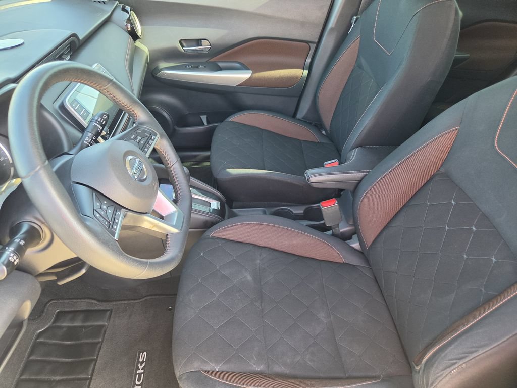 Used 2019 Nissan Kicks SR w/ Exterior Electronics Package FWD image 11