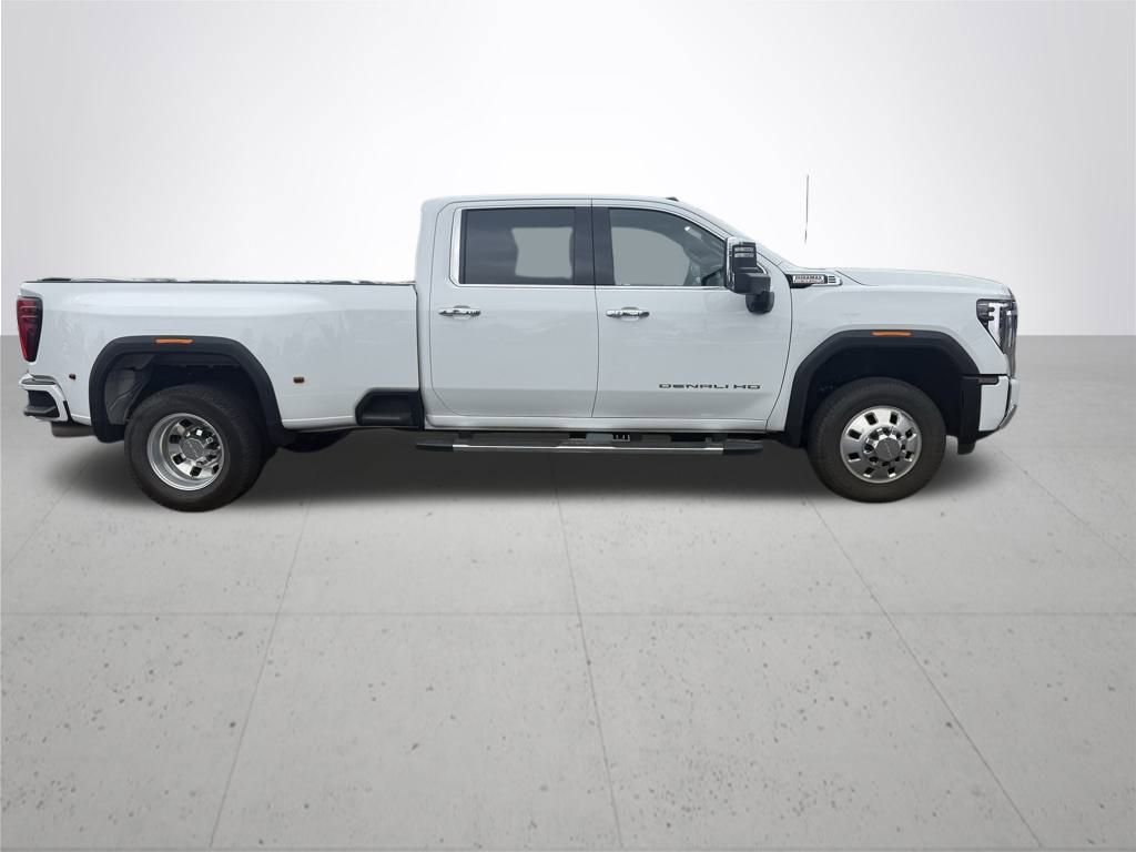 Used 2024 GMC Sierra 3500 Denali w/ Denali Reserve Package image 5