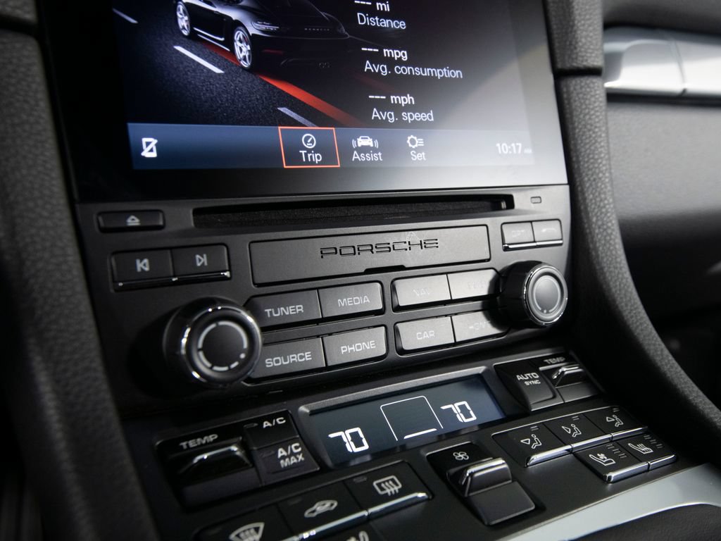 Certified 2024 Porsche 718 Cayman S RWD image 28