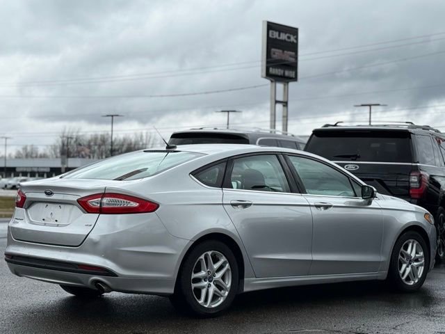 Used 2014 Ford Fusion SE image 31