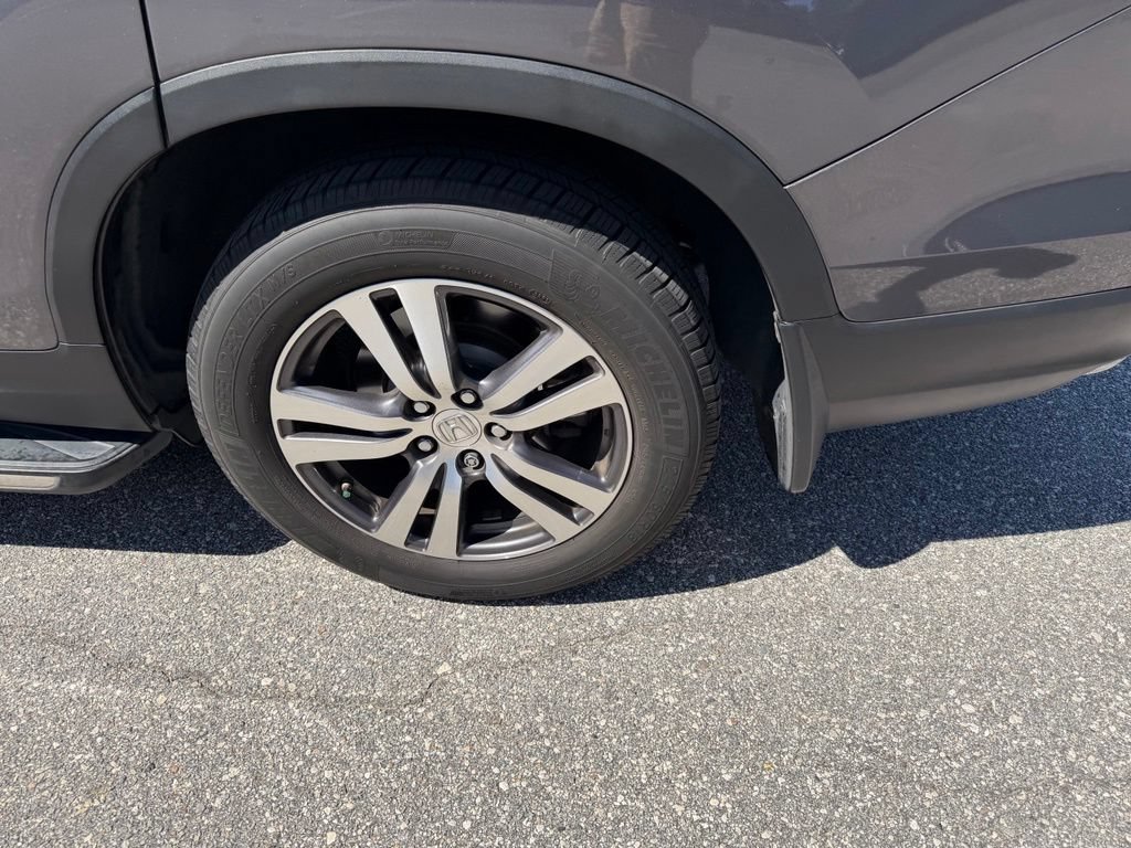 Used 2018 Honda Pilot EX image 8
