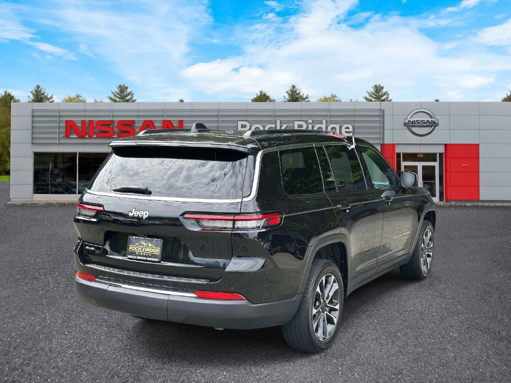 Used 2025 Jeep Grand Cherokee L Laredo AWD/4WD image 5