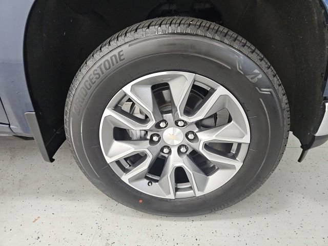Used 2022 Chevrolet Silverado 1500 LT AWD/4WD image 8