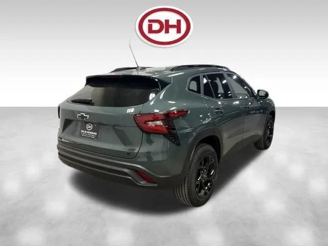 New 2026 Chevrolet Trax LT w/ Driver Confidence Package FWD image 12