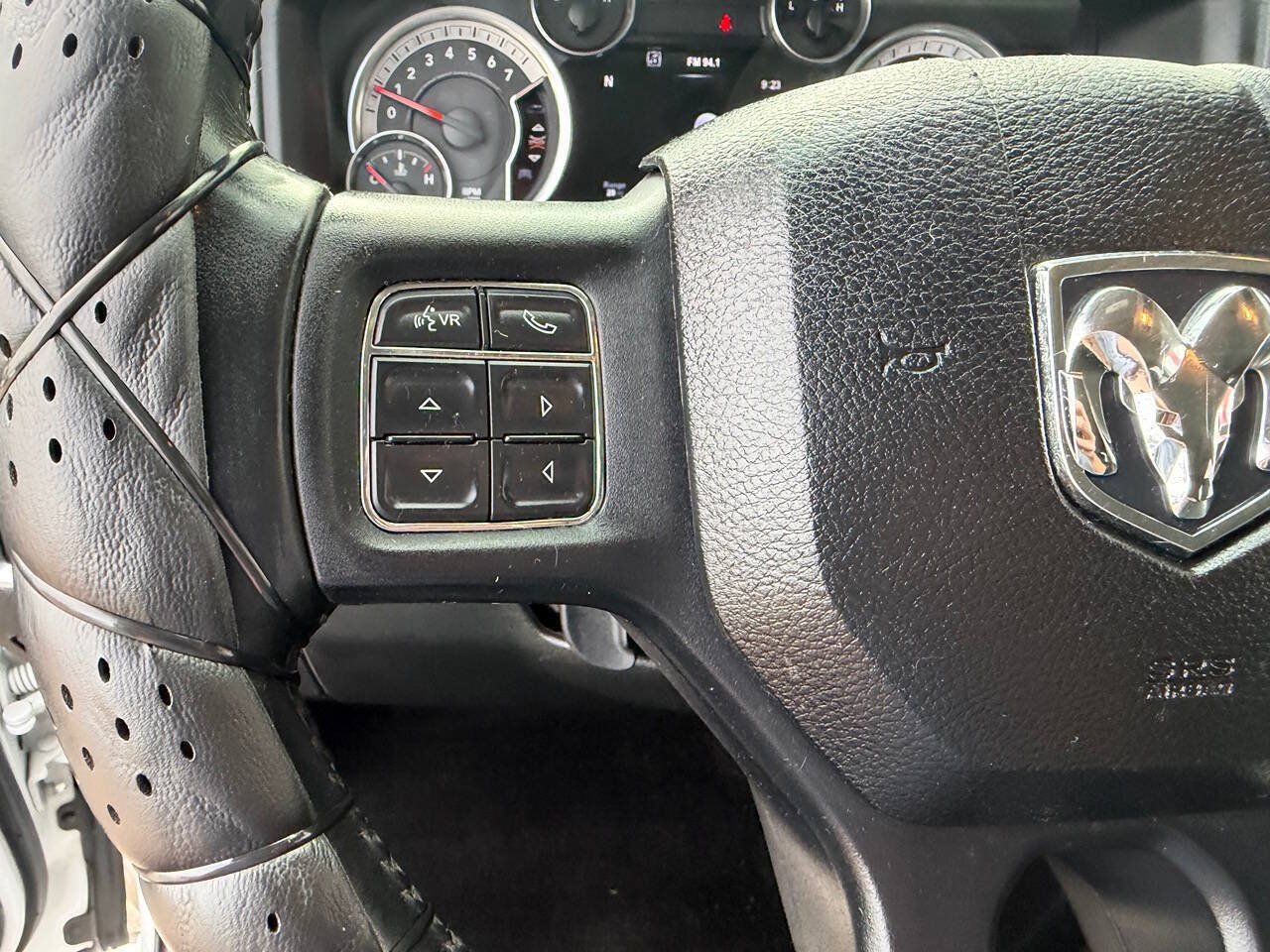 Used 2015 RAM 1500 Lone Star RWD image 27