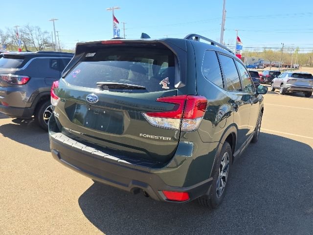 Used 2022 Subaru Forester Sport AWD/4WD image 7