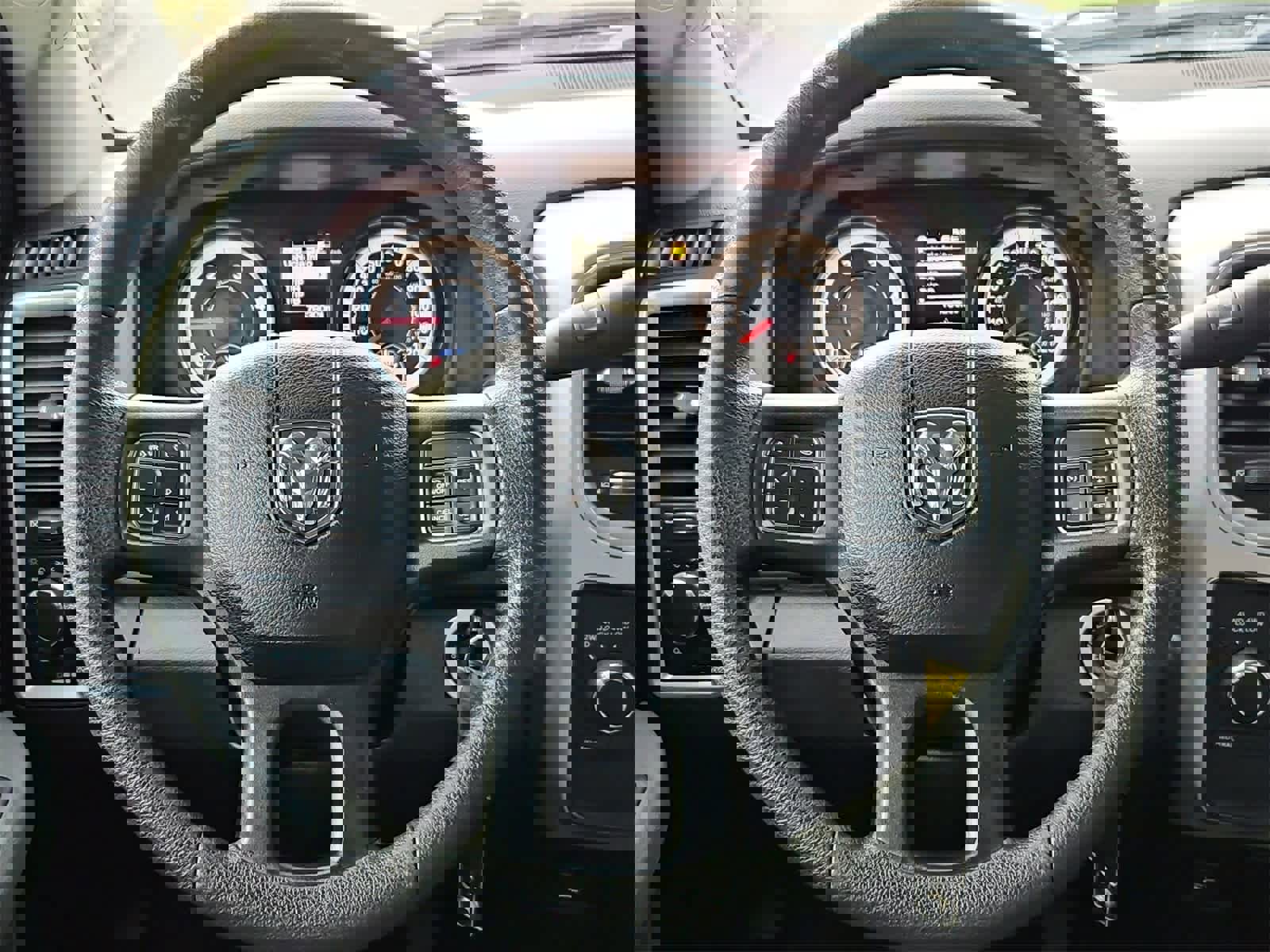 Used 2018 RAM 2500 SLT image 22