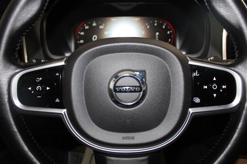 Used 2017 Volvo XC90 T5 Momentum AWD/4WD image 16