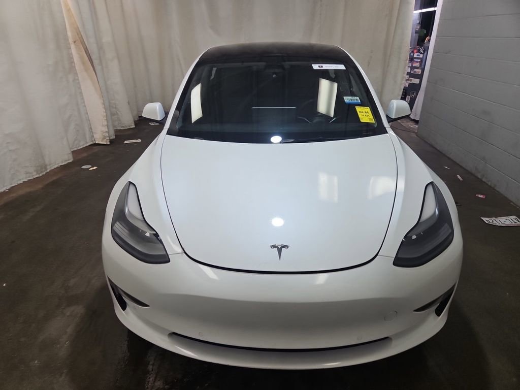 Used 2022 Tesla Model 3 image 2