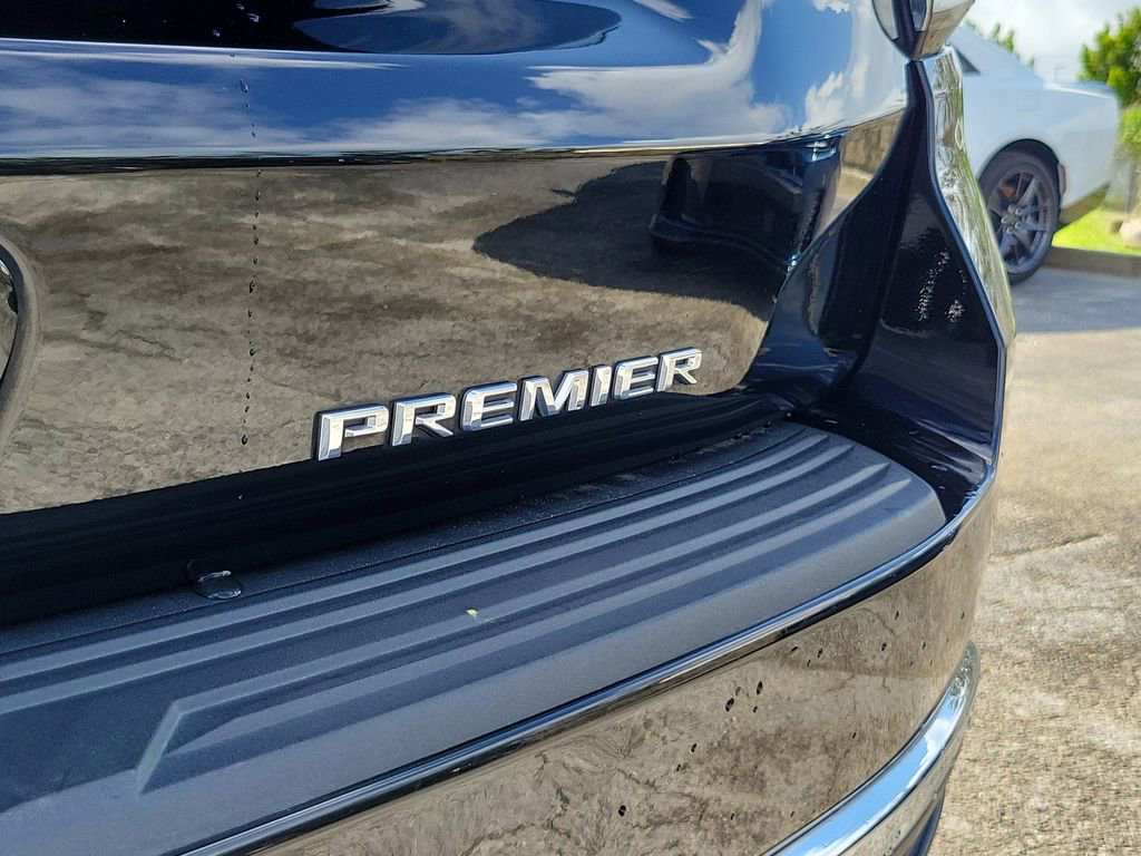 Used 2023 Chevrolet Suburban Premier w/ Advanced Technology Package image 6