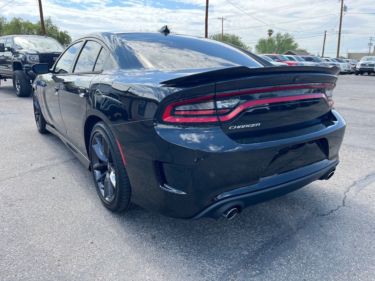Used 2019 Dodge Charger GT w/ Performance Handling Group RWD image 7