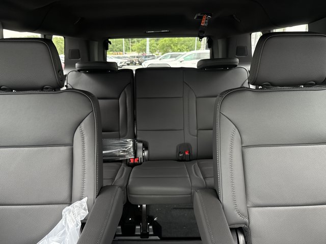 New 2026 GMC Yukon XL Denali w/ LPO, Floor Liner Package AWD/4WD image 19