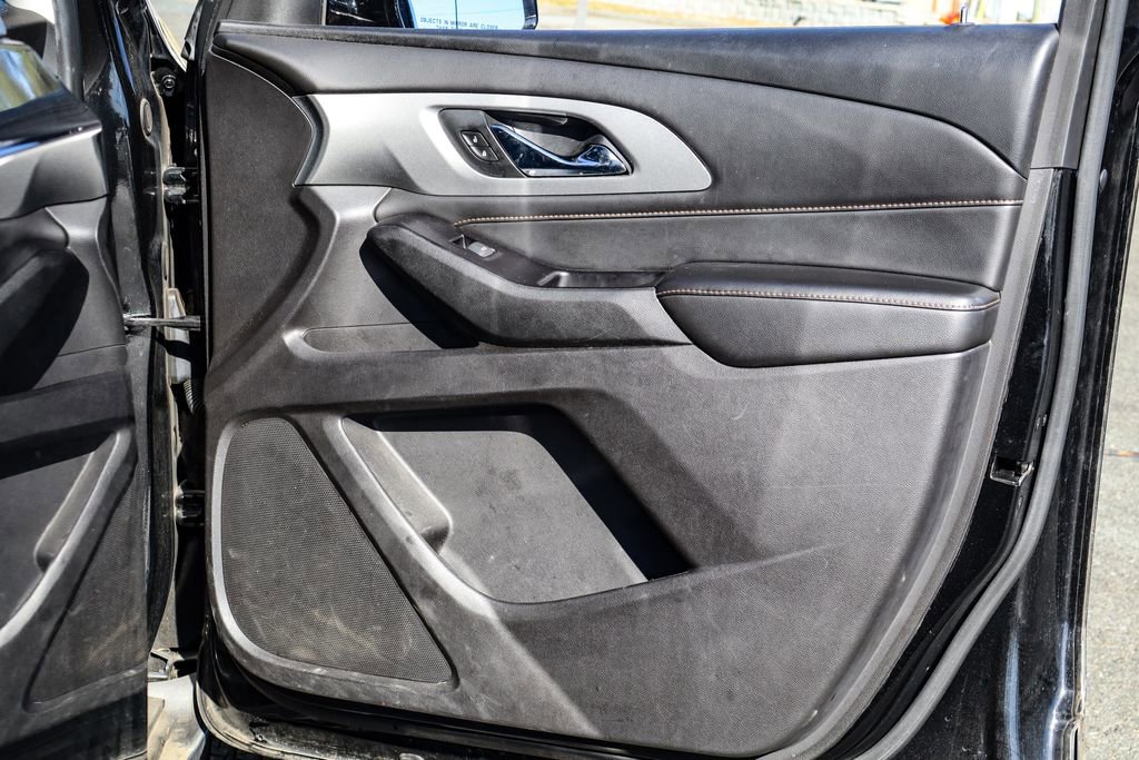 Used 2019 Chevrolet Traverse LT image 40